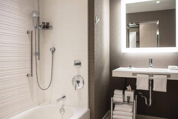 AC Hotel by Marriott San Jose Downtown image 14